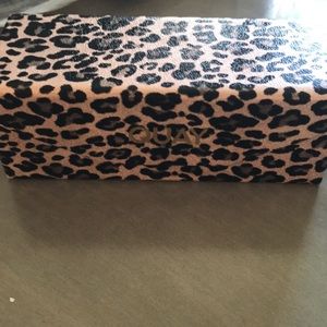 Fold up case
